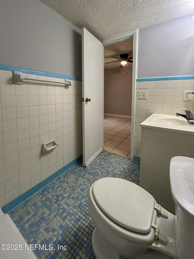Building Photo - 1122 Woodruff Ave