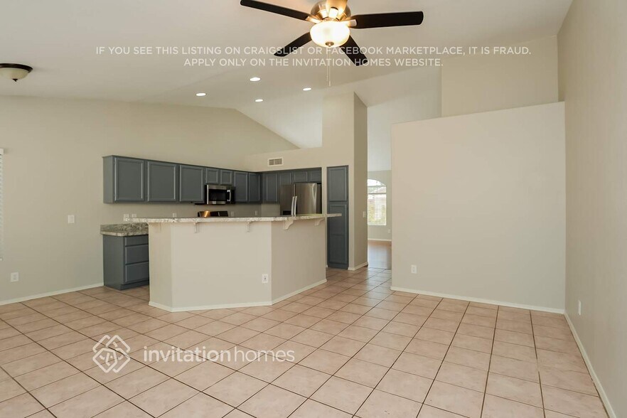 Building Photo - 1182 W Orchid Ln