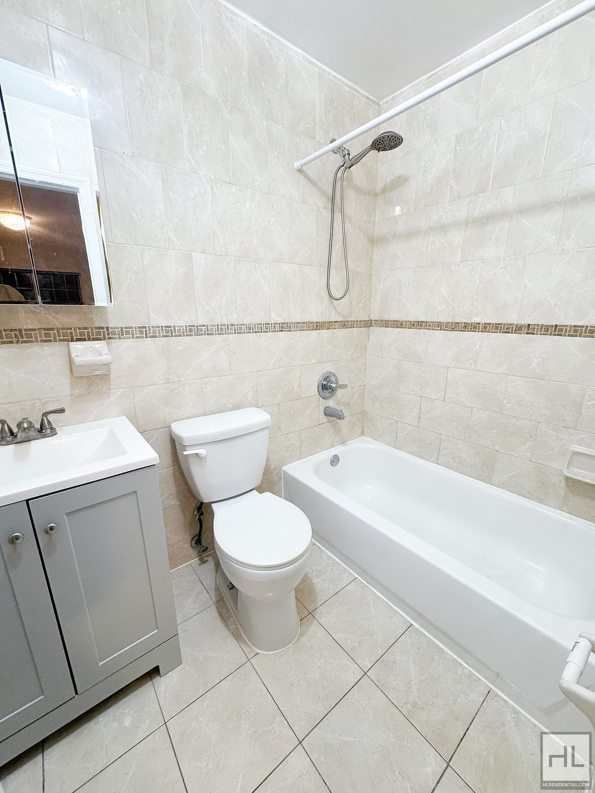 Building Photo - ST MARKS AVENUE