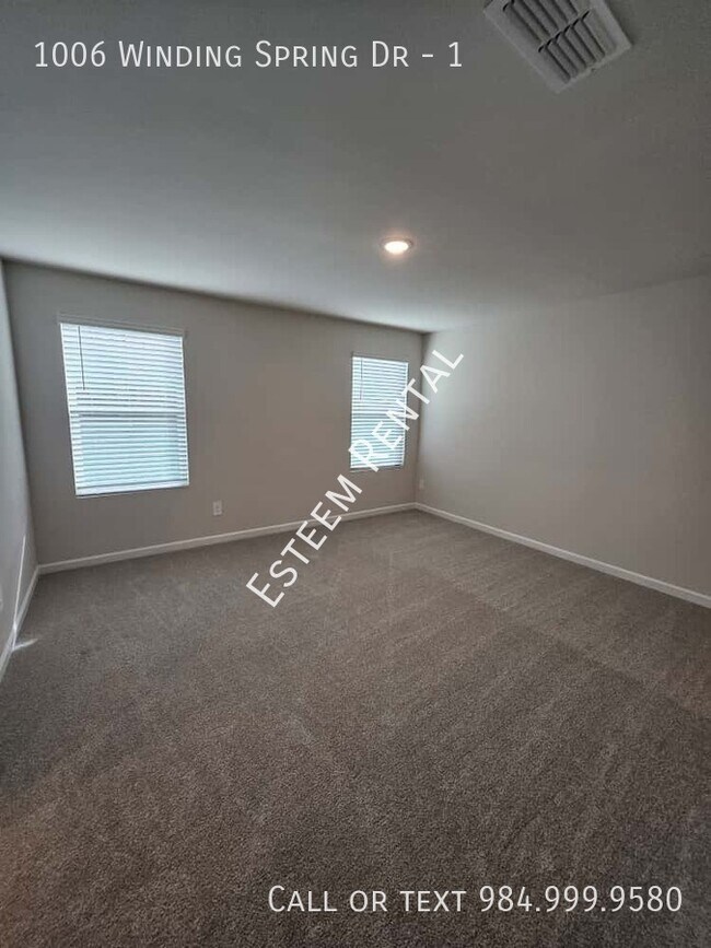 Building Photo - 1006 Winding Spg Dr
