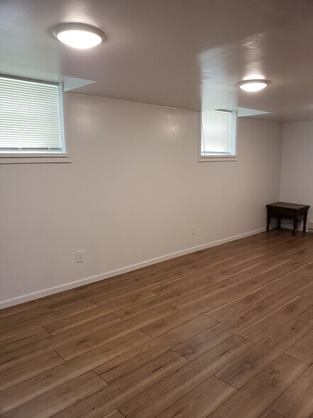 Bedroom - 619 N Genesee St