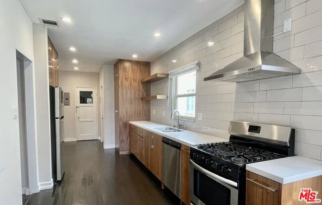 Building Photo - 8329 4th St