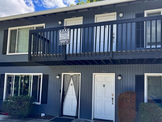 Primary Photo - 5558 SW Beaverton Hillsdale Hwy