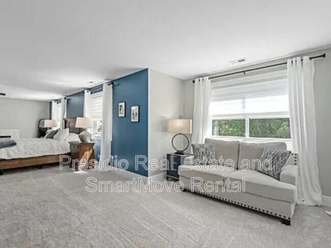 Building Photo - 10927 S Lostwood Dr