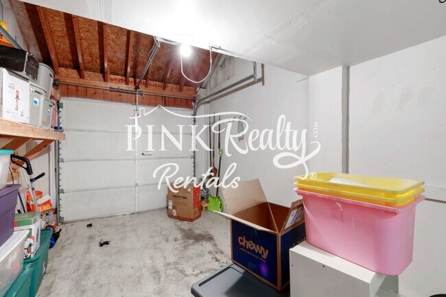 Building Photo - 3395 Beechwood Ct