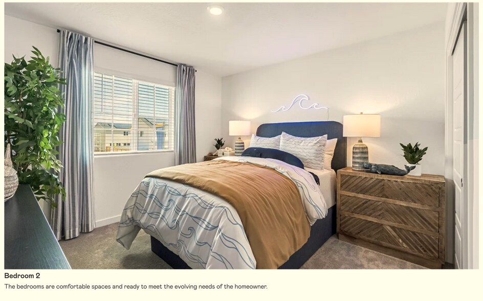 Building Photo - 4446 Buckingham Ave