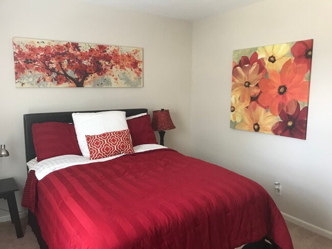 Building Photo - 4809 Broadway Terrace