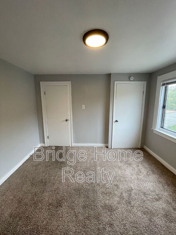 Building Photo - 2404 S 18th St