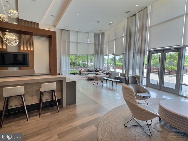 Building Photo - 145 Riverhaven Dr
