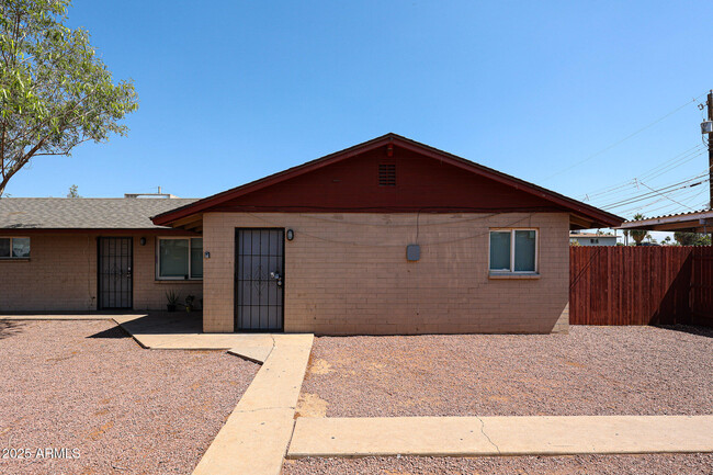 Primary Photo - 4423 N 23rd Ave