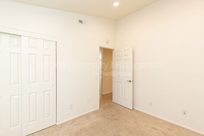 Building Photo - 608 Maybritt Cir