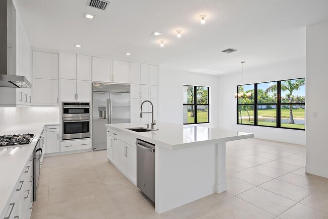 Building Photo - 20471 Southernwood Ave