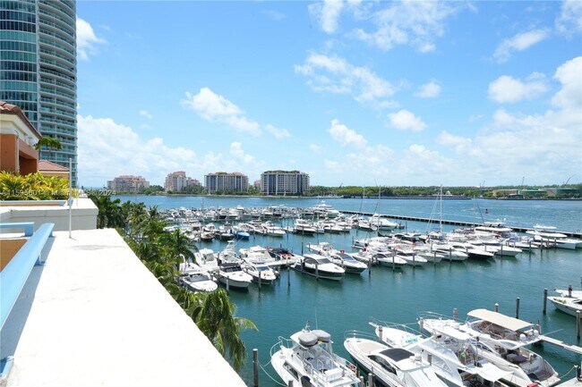 Building Photo - 90 Alton Rd