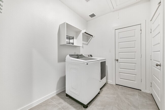 Building Photo - 10406 Hermann Trace