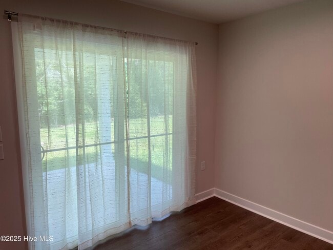 Building Photo - 1644 Branchwood Dr NE