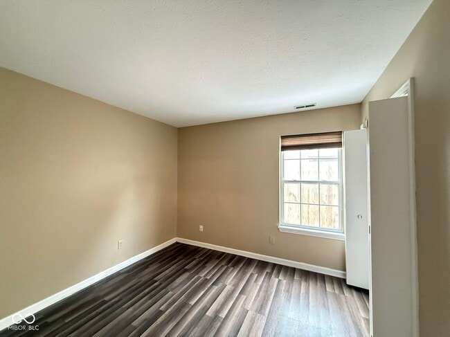 Building Photo - 7006 Long Run Dr