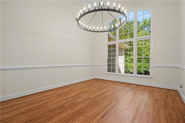Building Photo - 4315 Rosemont Dr
