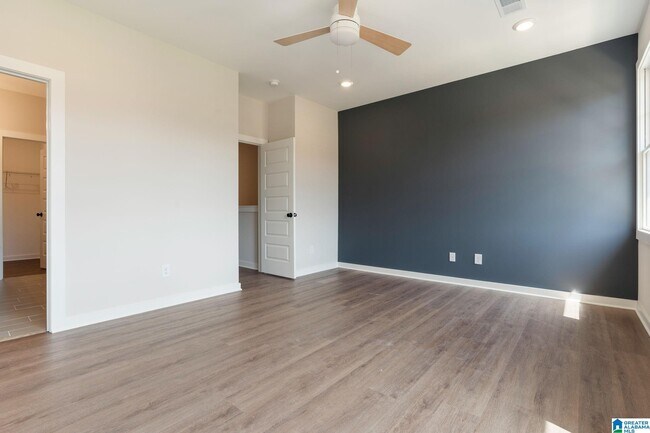 Building Photo - 1191 Windsor Sq