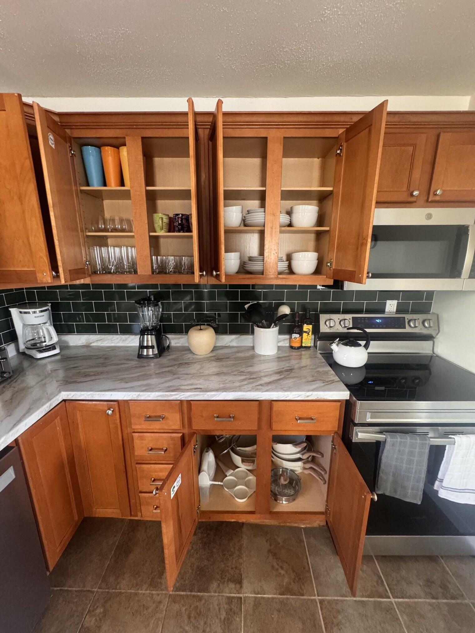 Building Photo - 5765 Heritage-SI ID1472906P