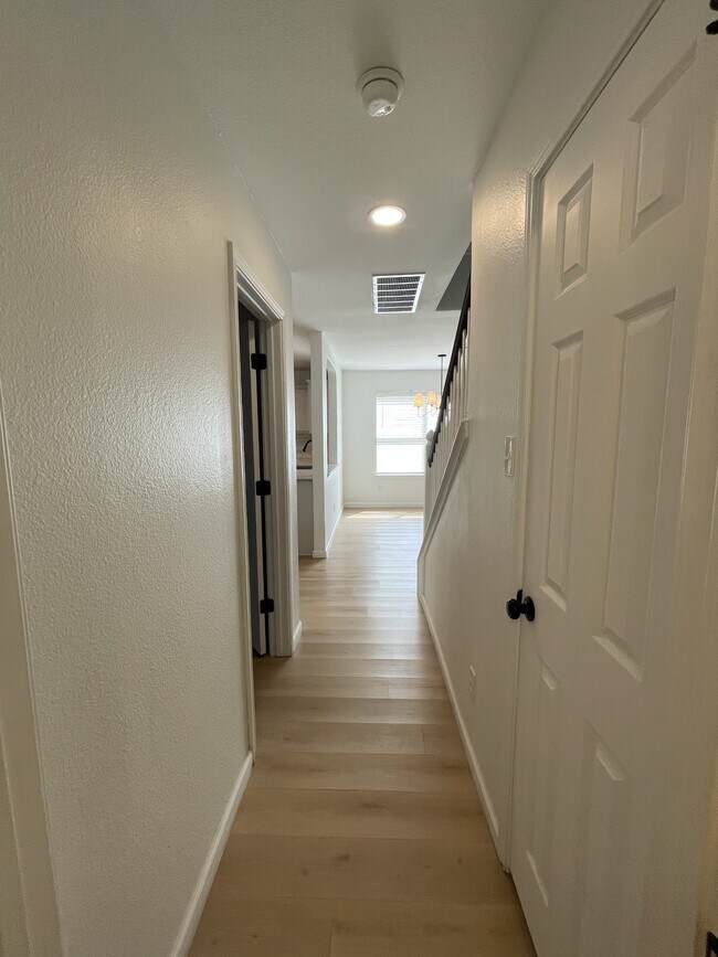 Building Photo - 6715 Gunlock Creek