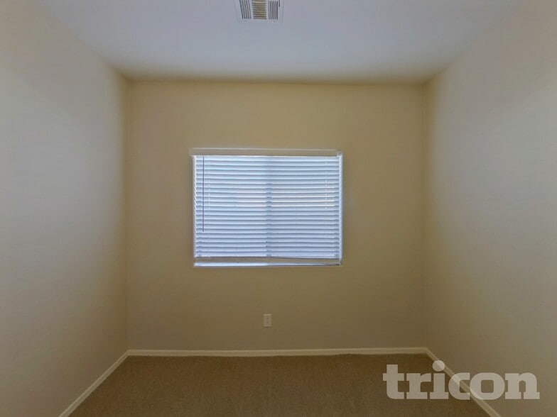 Building Photo - 36907 W Mondragone Ln