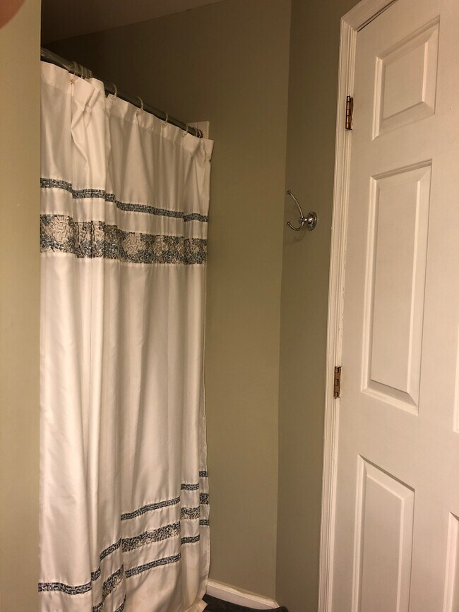 Building Photo - 7518 Snowpea Court, Unit E