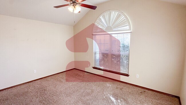 Building Photo - 1704 January Pl