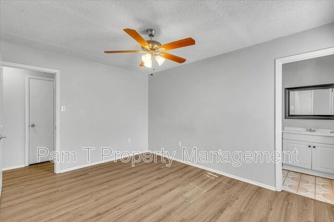 Building Photo - 1835 Upson St