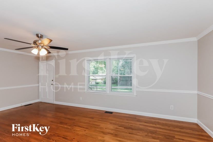 Building Photo - 120 Keowee Cir
