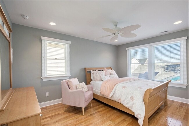 Building Photo - 7611 Ventnor Ave