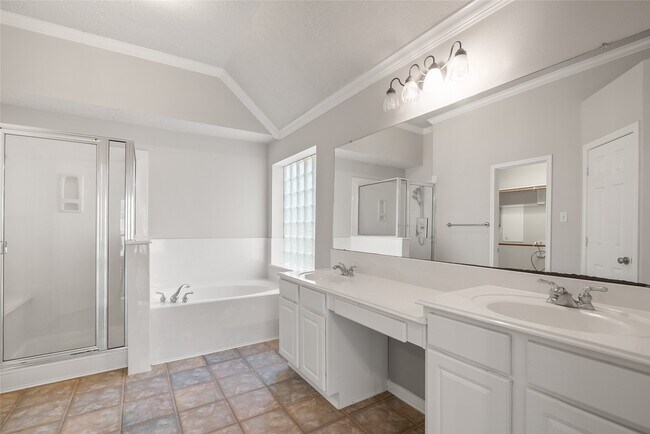 Building Photo - 95 E Whistlers Bend Cir