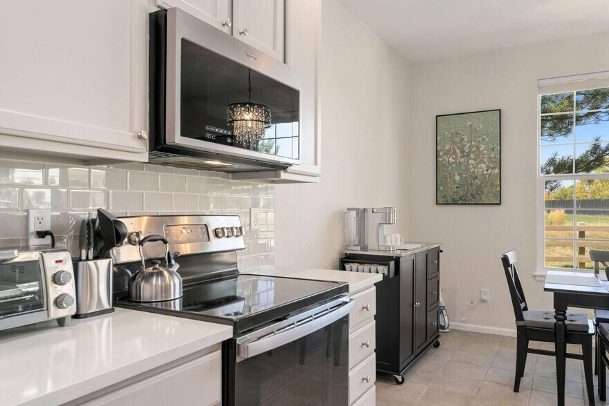 Building Photo - 2667 Whitetail Cir