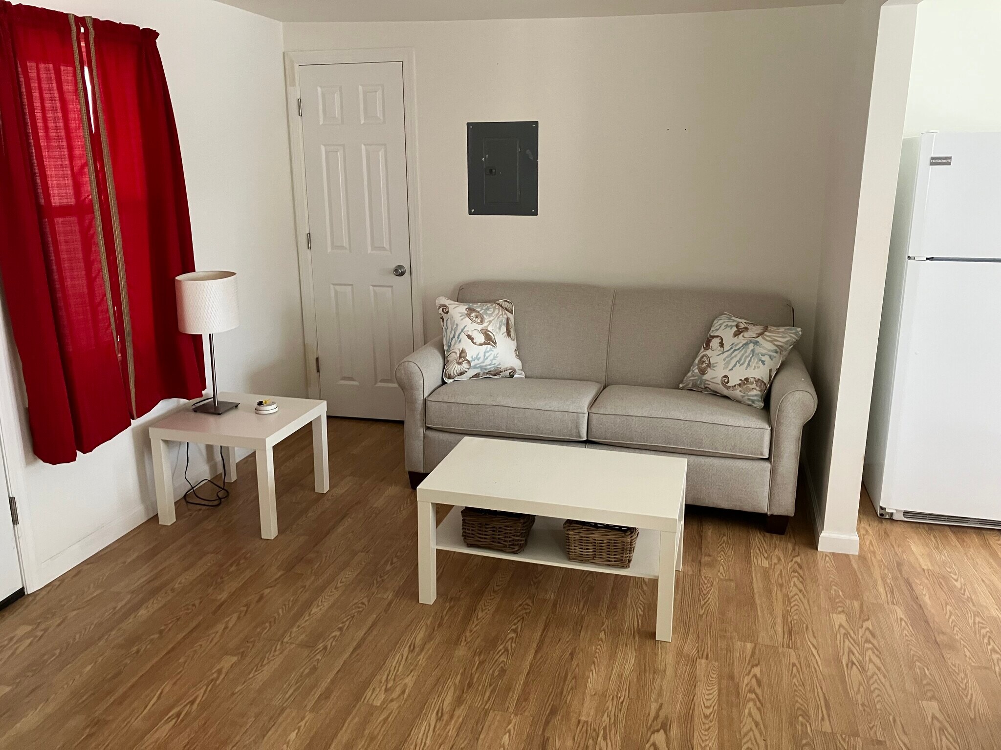 Building Photo - 1922 Baltimore Ave