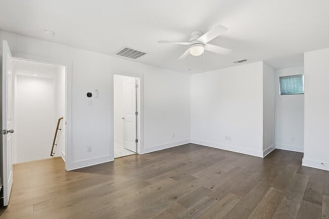 Building Photo - 2825 Townsend Dr