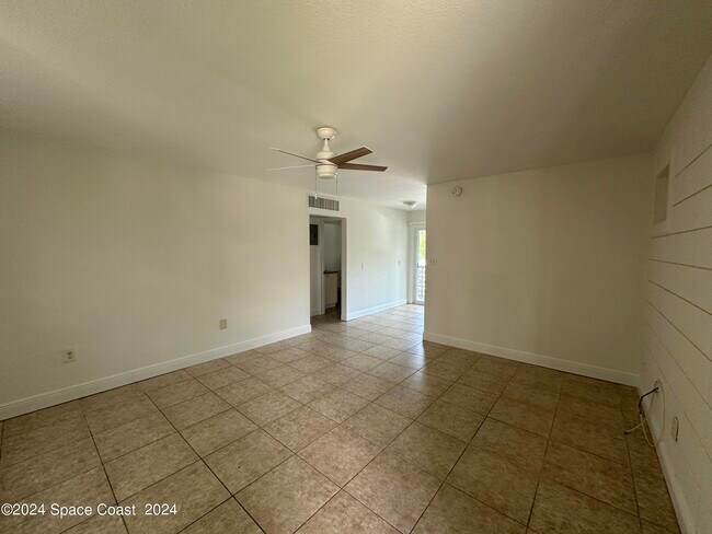 Building Photo - 8210 Orange Ave