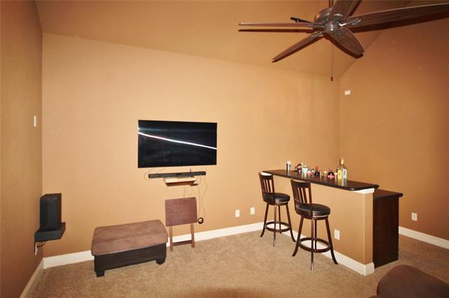 Building Photo - 5641 Country S Ln