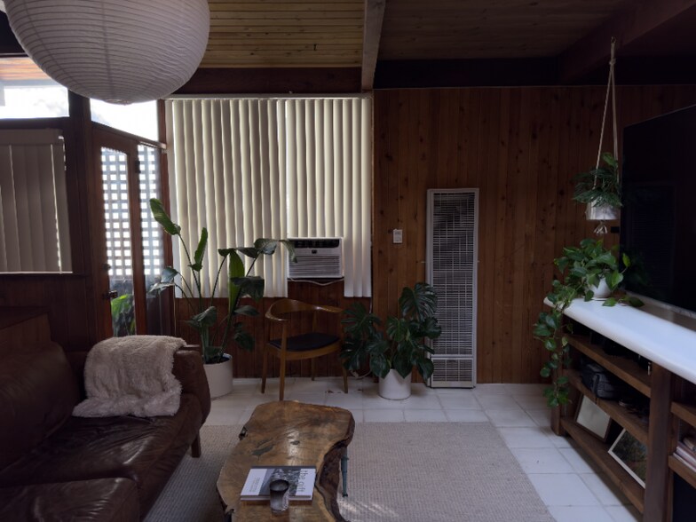Building Photo - 11612 Chenault St