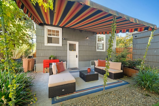 Building Photo - 4115 SE Gladstone St