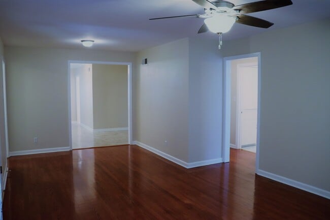 Building Photo - Bossier City, LA - 71112 - Beautifully upd...