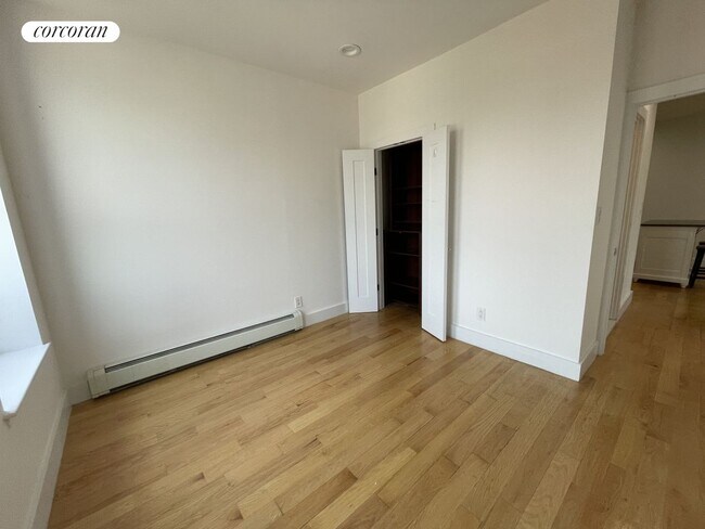 Building Photo - 551 Lenox Ave