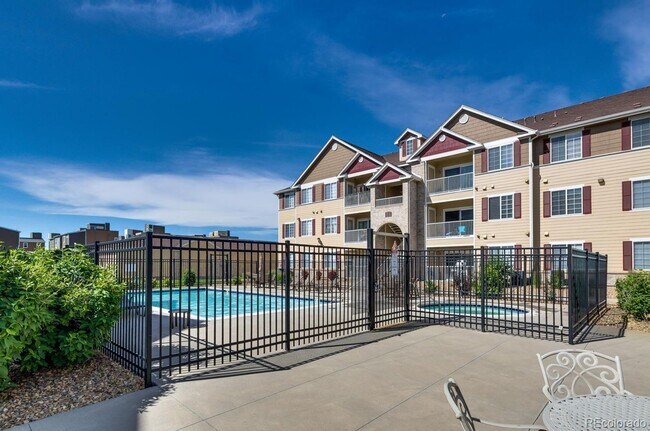 Building Photo - Top Floor Penthouse Condo in Cherry Creek School District