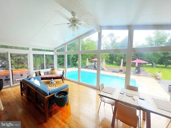 Building Photo - 13209 Lantern Hollow Dr