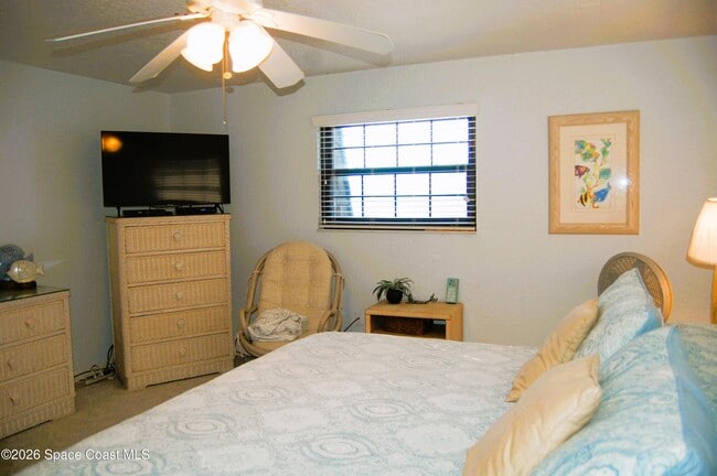 Building Photo - 5350 Ocean Beach Blvd