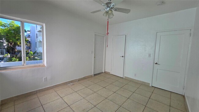 Building Photo - 7629 Dickens Ave