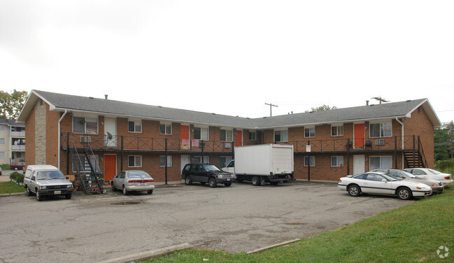 Building Photo - Riverview Drive Apartments