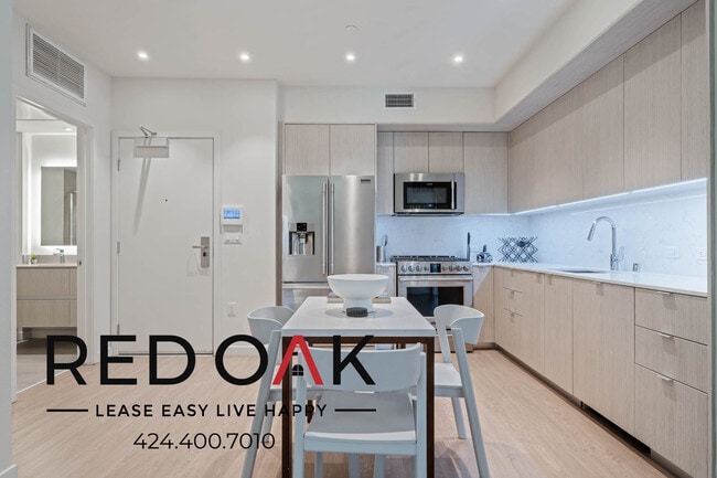 Building Photo - 5851 W 88th St
