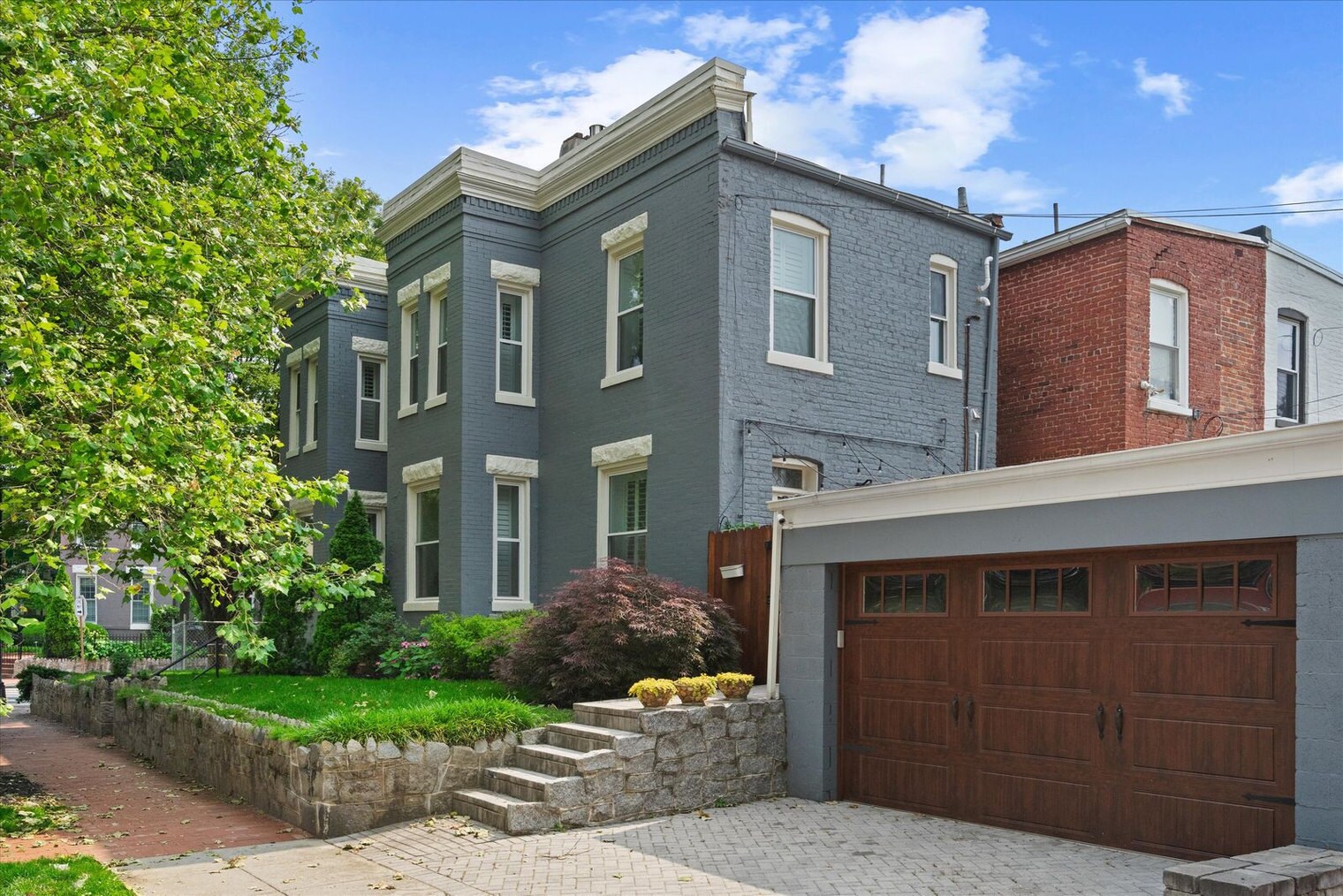Building Photo - 445 15th St SE