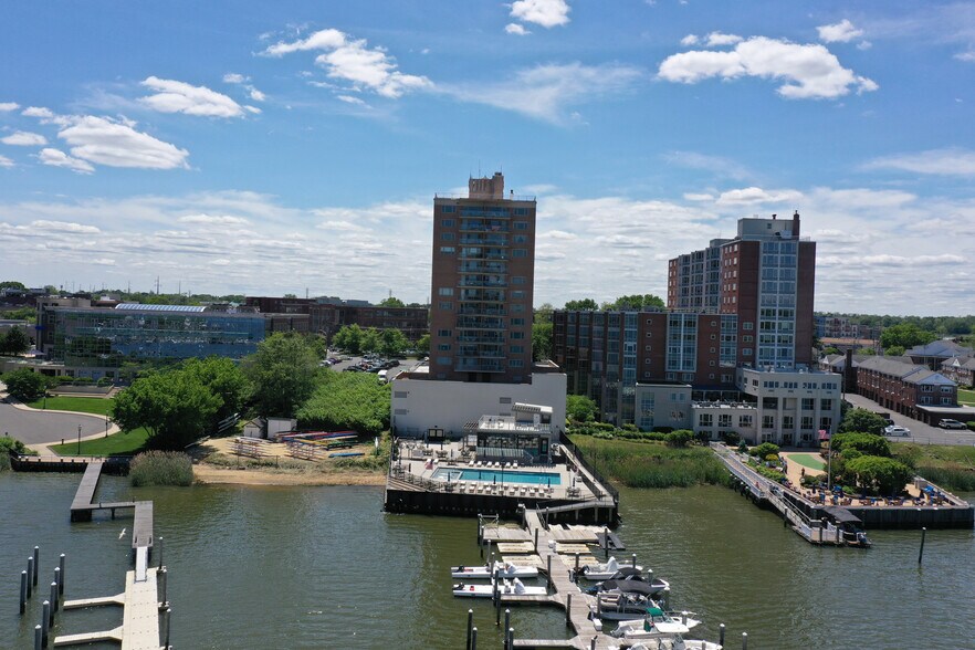 Building Photo - 28 Riverside Ave