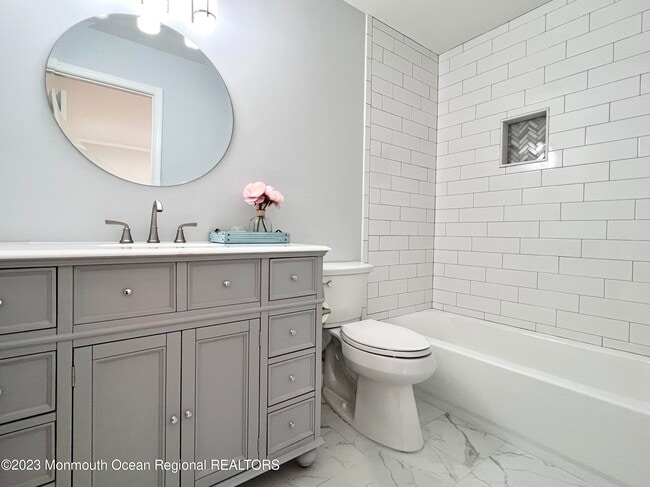 Building Photo - 159 Tanglewood Pl