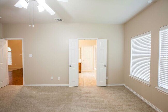 Building Photo - 13856 Fall Harvest Dr